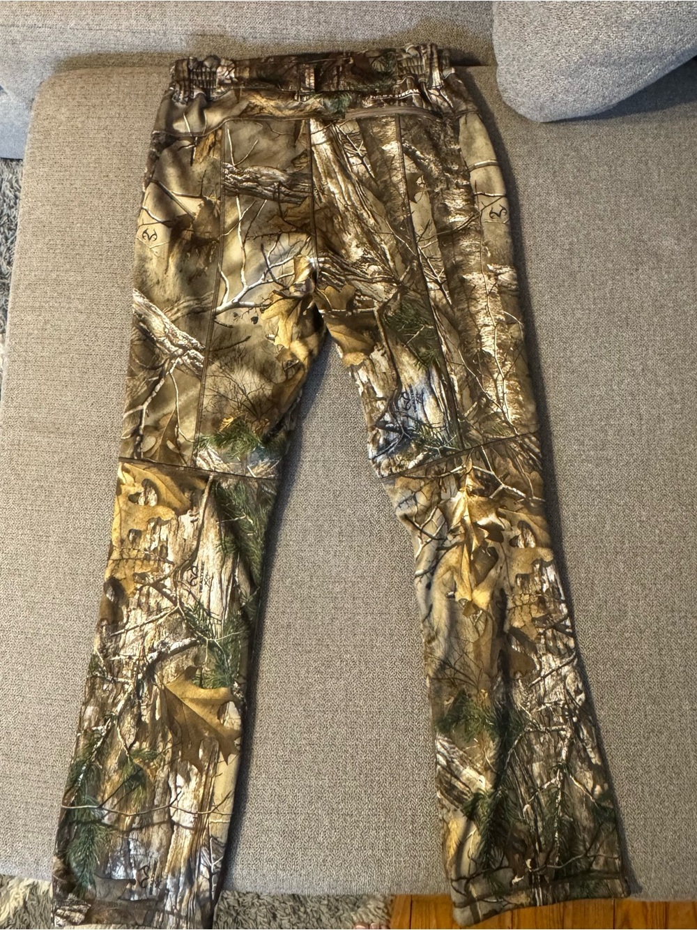 Realtree Camo Hunting Jacket in Brown, Green and Tan - Picture 4 of 5